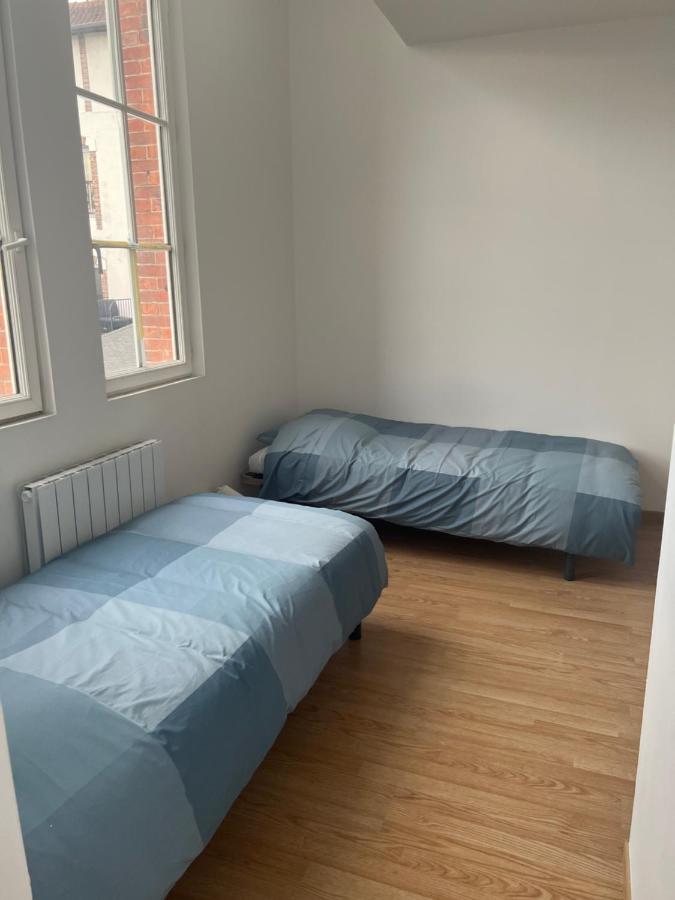 Appartement Le Relais De Saint Loup 1 A 66 Personnes à Montereau-faut-Yonne Extérieur photo